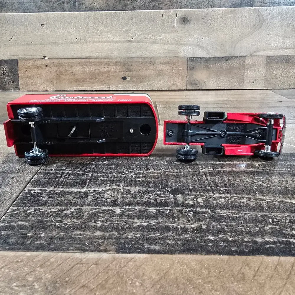 Eastwood ERTL 1937 Ford Christmas Delivery Bank